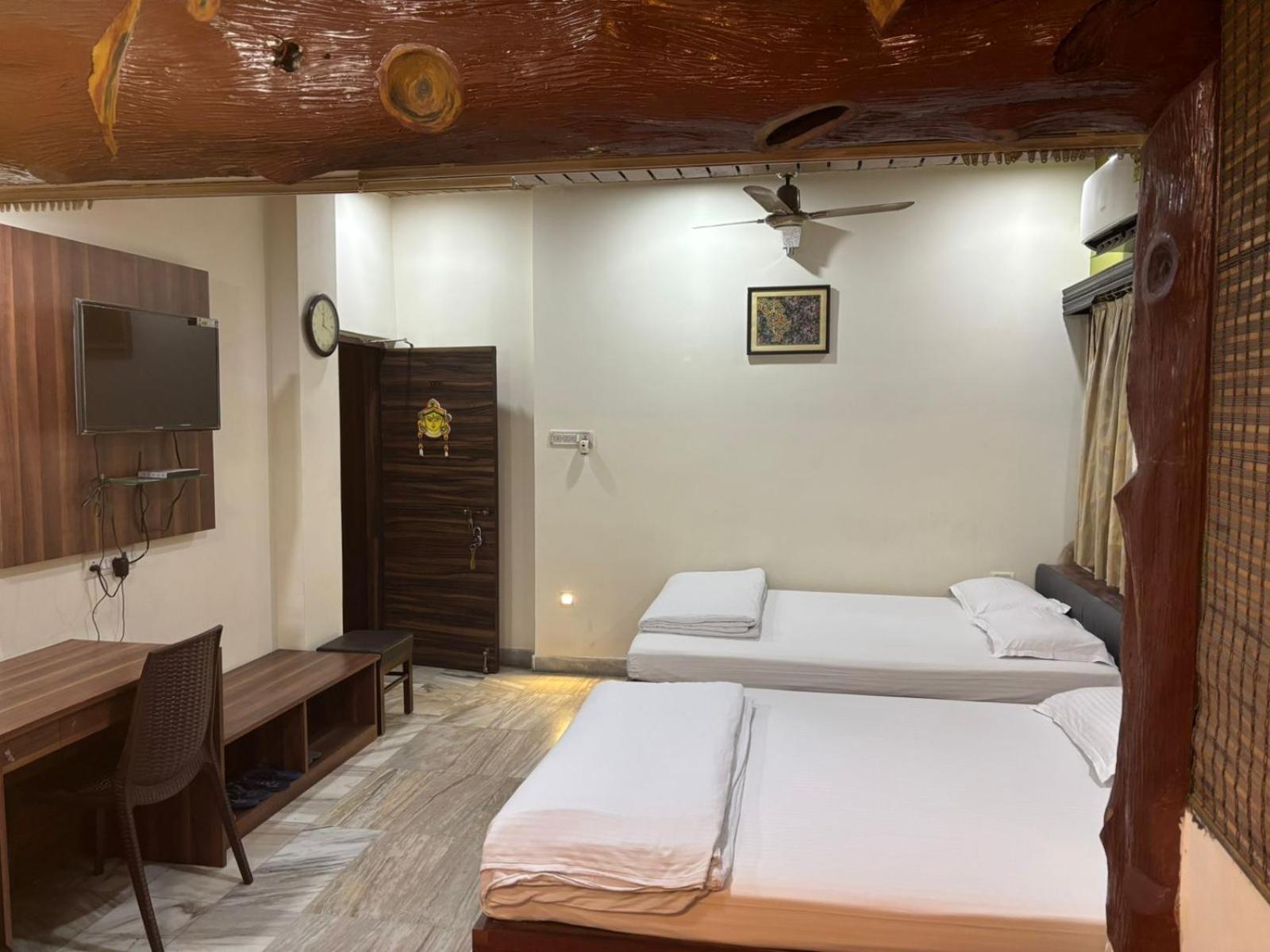 Om Sai Villa Guesthouse Колката Екстер'єр фото